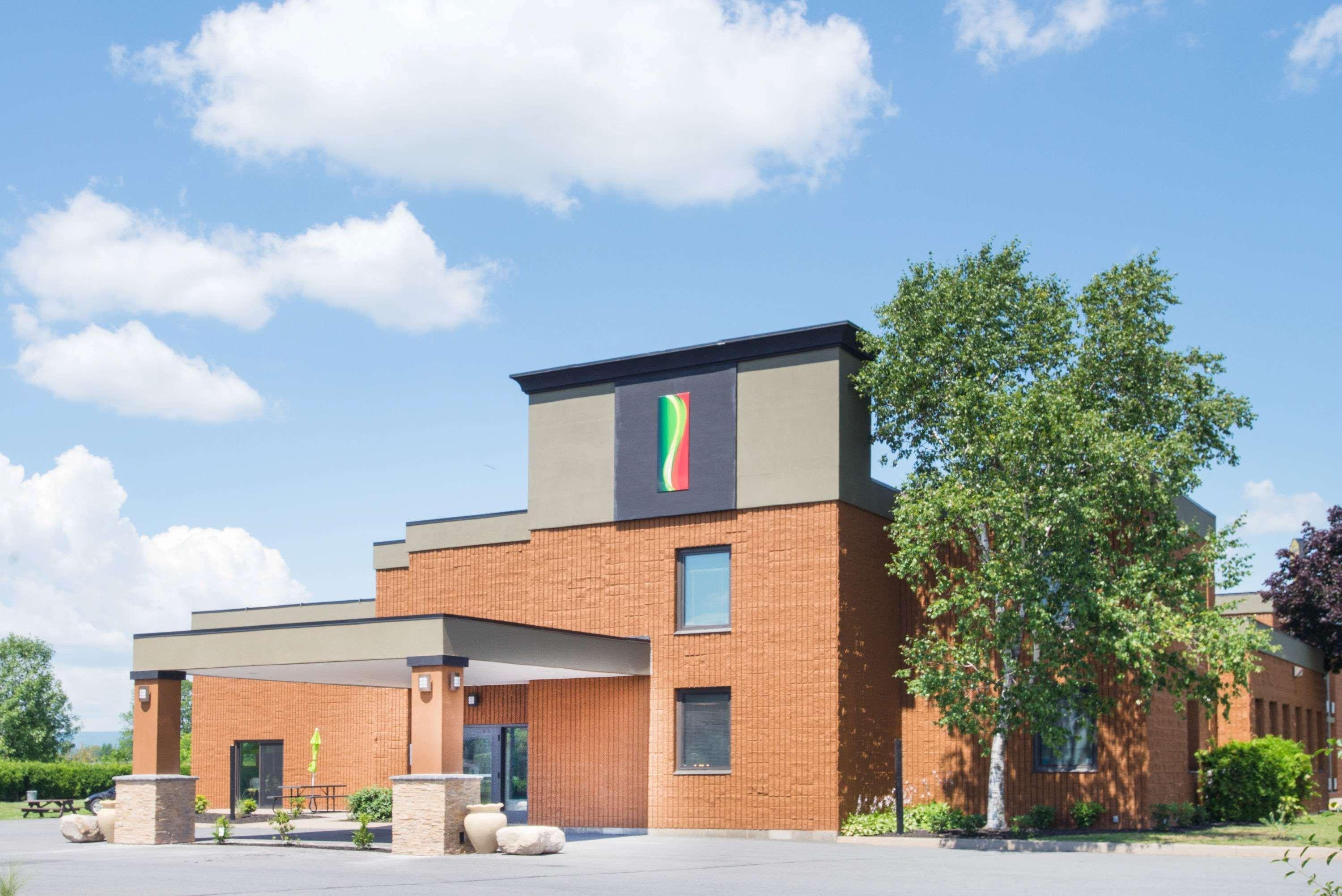 Hotel Super 8 By Wyndham Plattsburgh Exterior foto